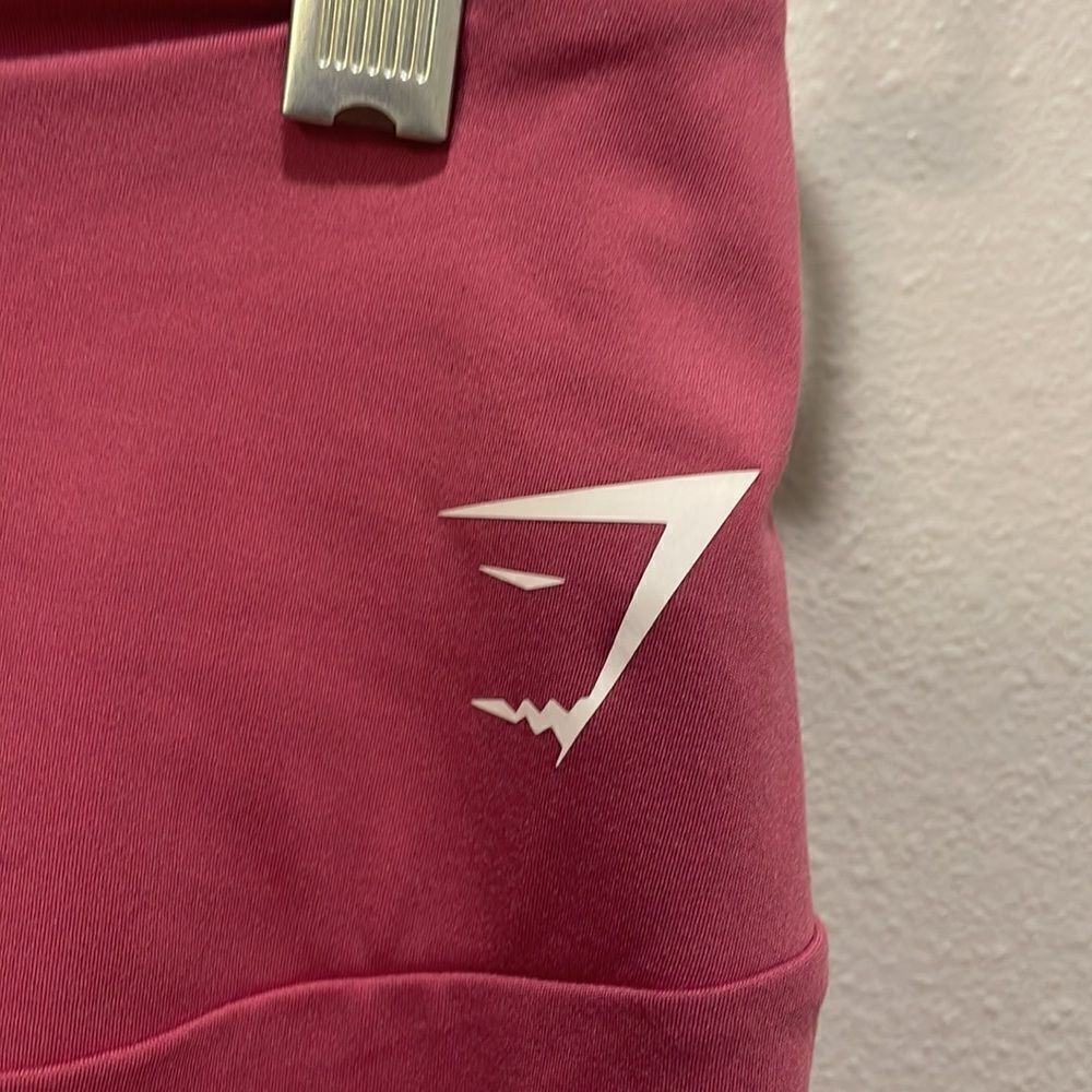 Gymshark woman’s pink Capri leggings - Picture 4 of 6